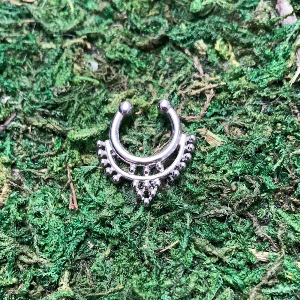 FAUX SEPTUM RINGS